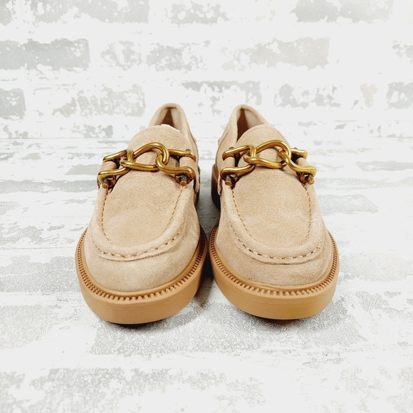 New Steve Madden Karmine Gleaming Tan Suede Goldtone Hardware Loafer W298 - Picture 5 of 11